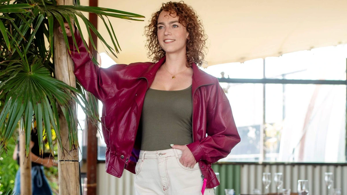 Najade (30) kreeg op haar 26e een herseninfarct: ’Ik moest opnieuw leren lopen, praten en slikken’