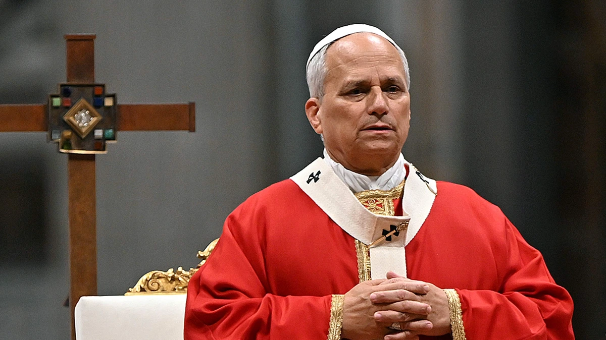 Paus Leo XIV onder het mes na ontdekking knobbeltje op long