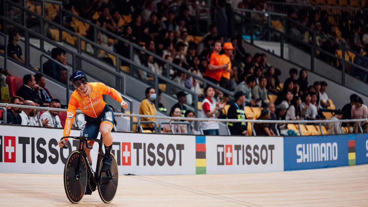 IJzersterke Harrie Lavreysen naar halve finales keirin WK baan, ook Hetty van de Wouw verder
