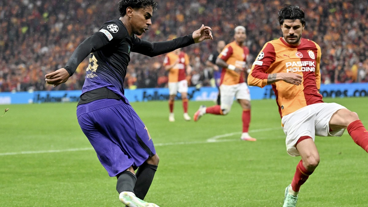 Lamine Yamal (19) gaat viraal met nieuwe truc tijdens Champions League-duel FC Barcelona