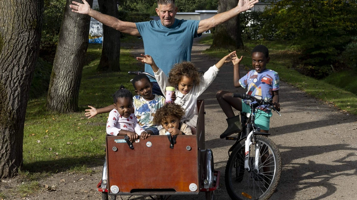 Kampeerders genieten massaal van laatste écht mooie zomerweekend: ’Niet te geloven, het is al oktober!’