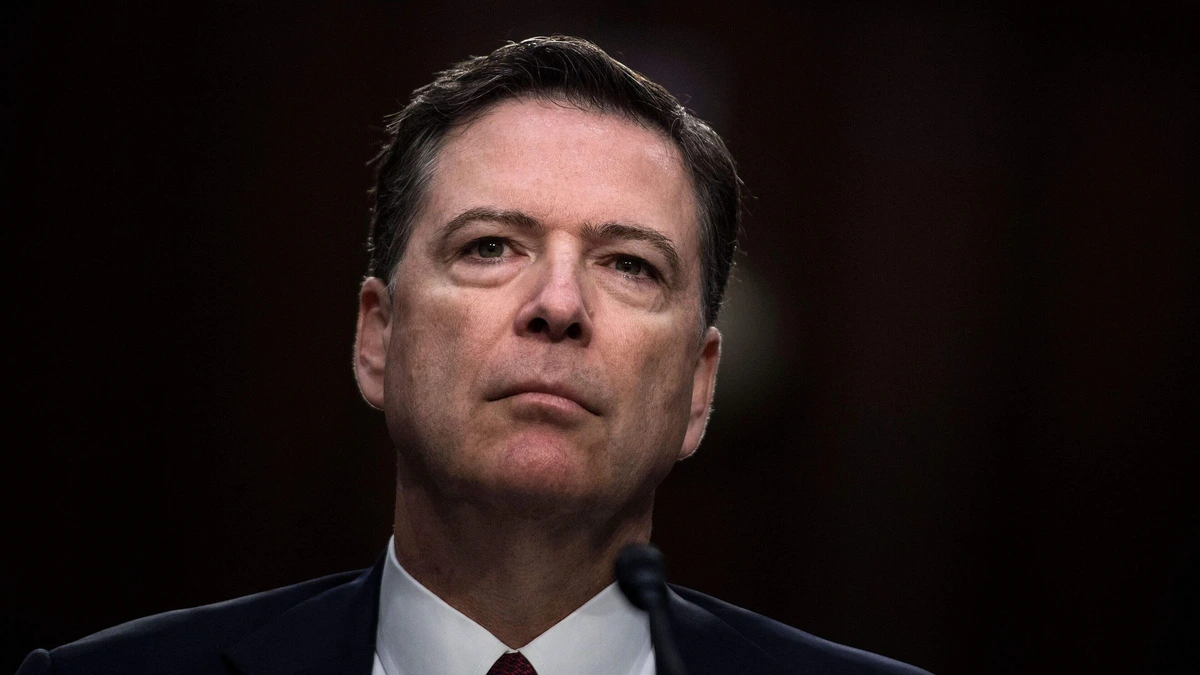 Voormalig FBI-directeur Comey voor derde keer aangeklaagd: ’Ik ben nog altijd onschuldig’