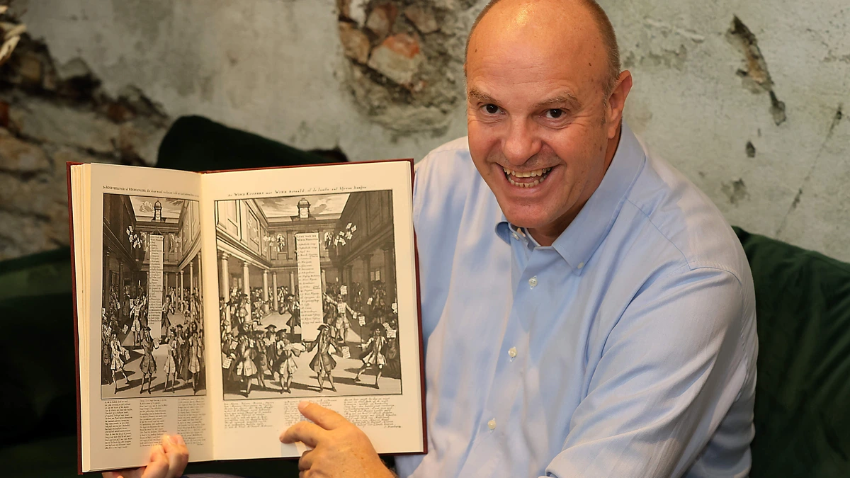 Beursgoeroe Cees (60) kocht een satirisch beursboek van 25 gulden: ’Heel relativerend om te lezen’