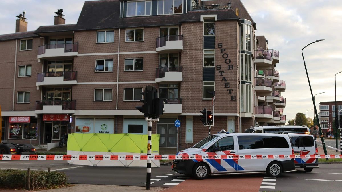 Minderjarige fietser overlijdt na botsing met vrachtwagen in Veenendaal