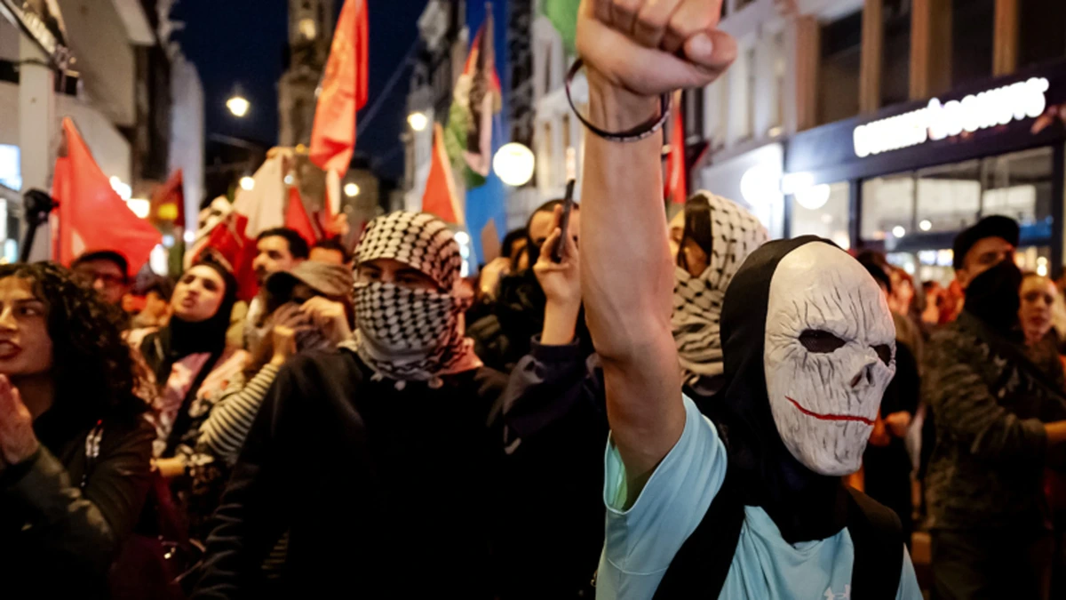 Wierd Duk over Hamas-leuzen op de Dam: ‘Er is geen gezag?!’