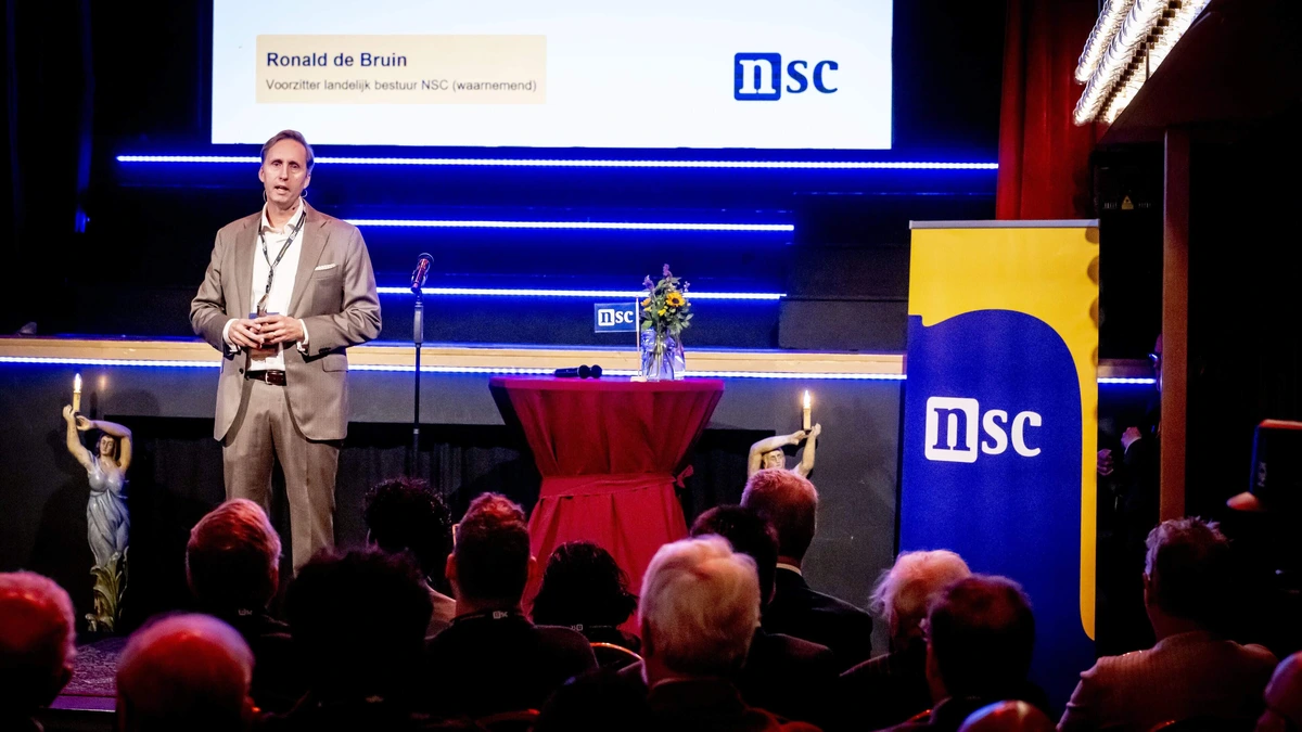 Ledenvergadering NSC ontaardt in chaos: partijbestuur stapt op
