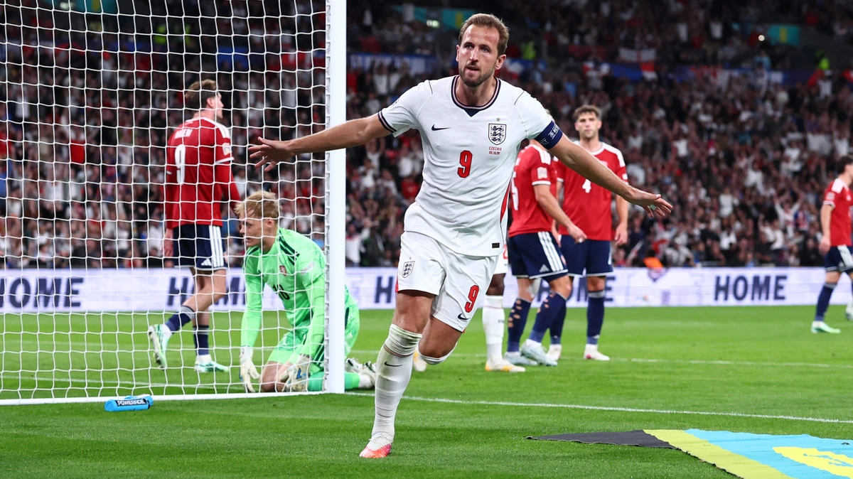 Harry Kane fleurt recordinterland op met twee goals voor Engeland, PSV’er Ivan Perisic krijgt rood en verliest met Kroatië van Spanje