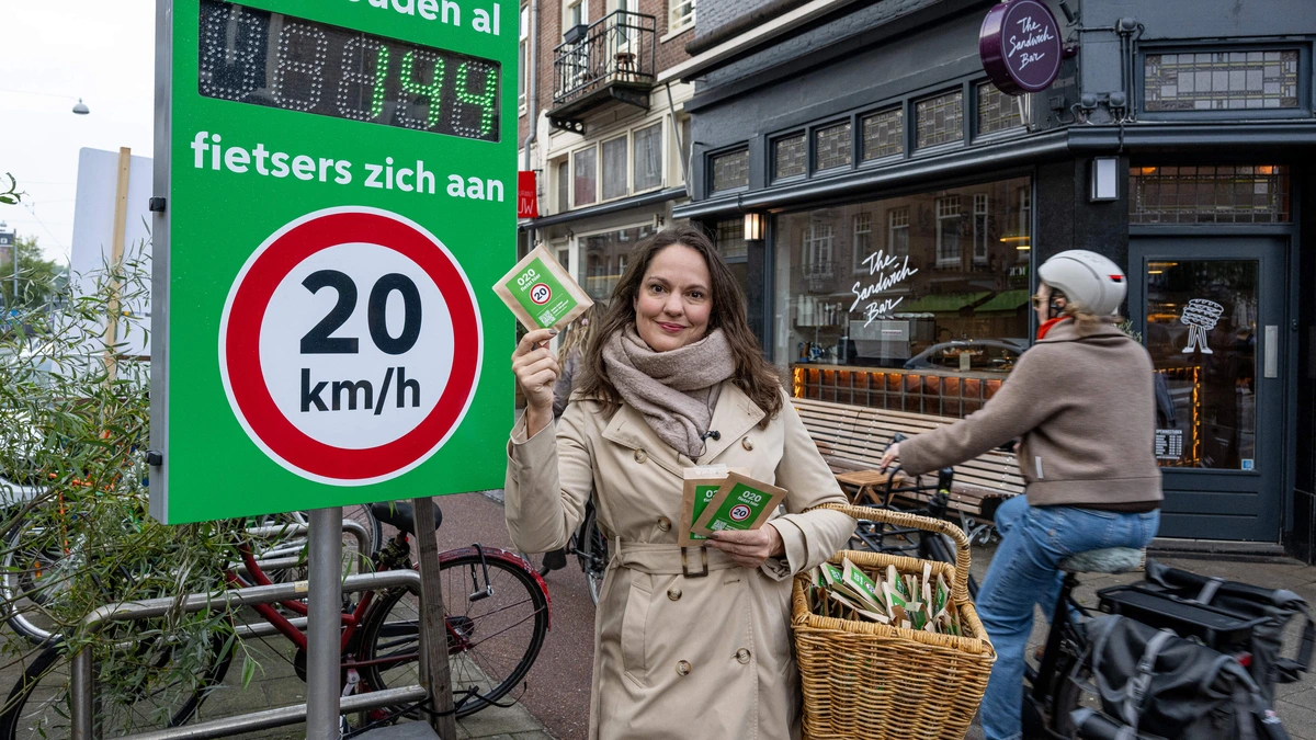 Nieuw experiment op druk Amsterdams fietspad: maximumsnelheid van 20