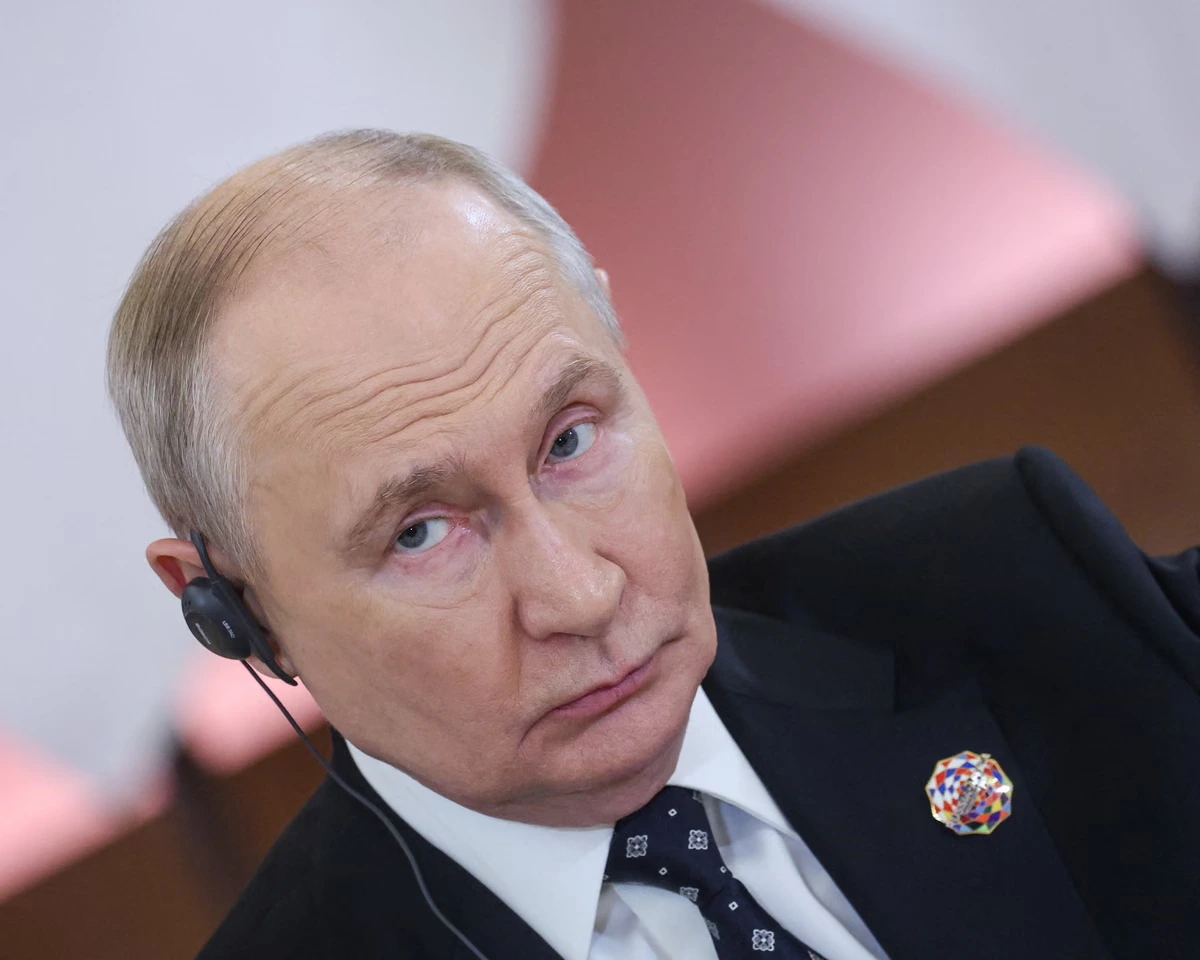 Putin hails Elon Musk’s ‘genius’ amid plans for Russian version of Starlink
