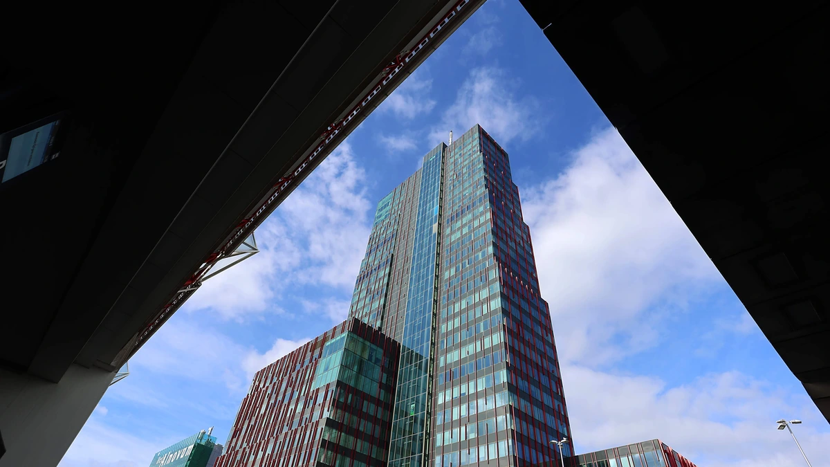 Nieuwe eigenaar zoekt huurders voor megalomaan WTC in Almere: ’De stad heeft wel enigszins potentie’