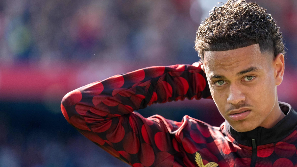 Wereldgoal vanaf eigen helft bij Oranje -17: Ilai Grootfaam maakt grote indruk met treffer tegen Frankrijk