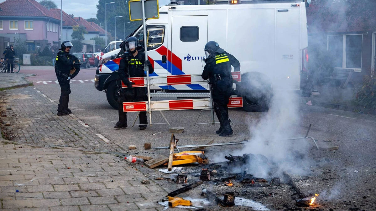 Floradorp opnieuw in opstand na eerdere aanhouding twee meisjes: ME grijpt in na kat-en-muisspel tussen jongeren en politie