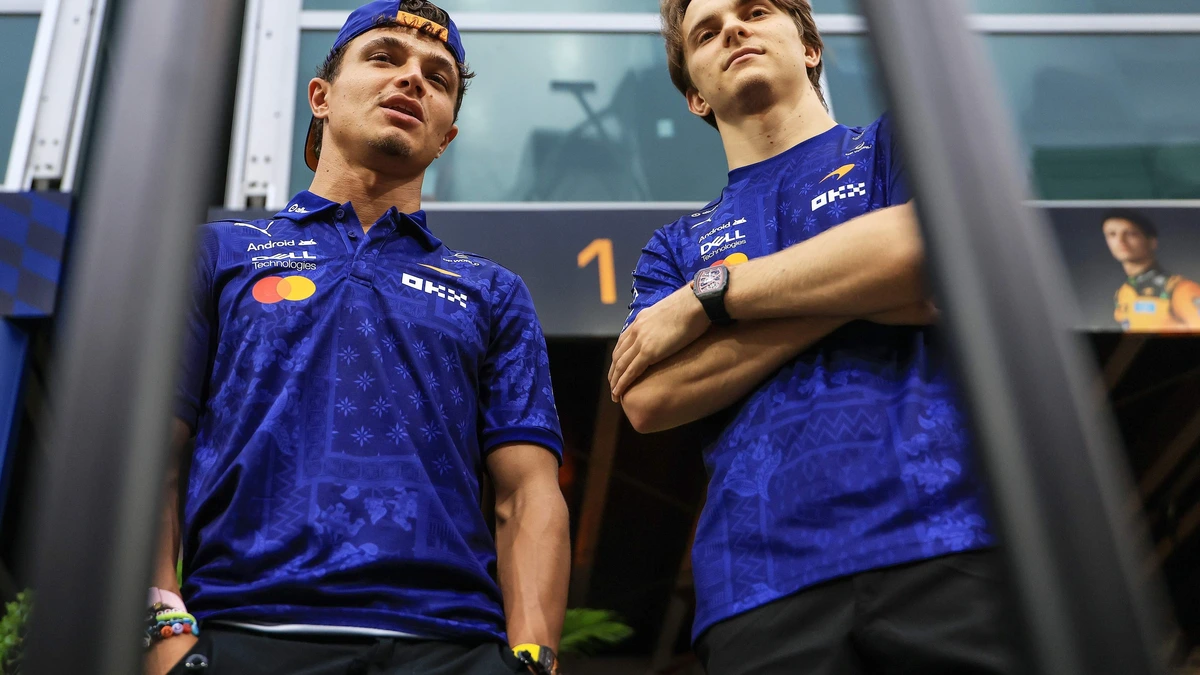 Lando Norris moet niets hebben van kritische vragen na botsing met Oscar Piastri: ’Wat doen we hier?’