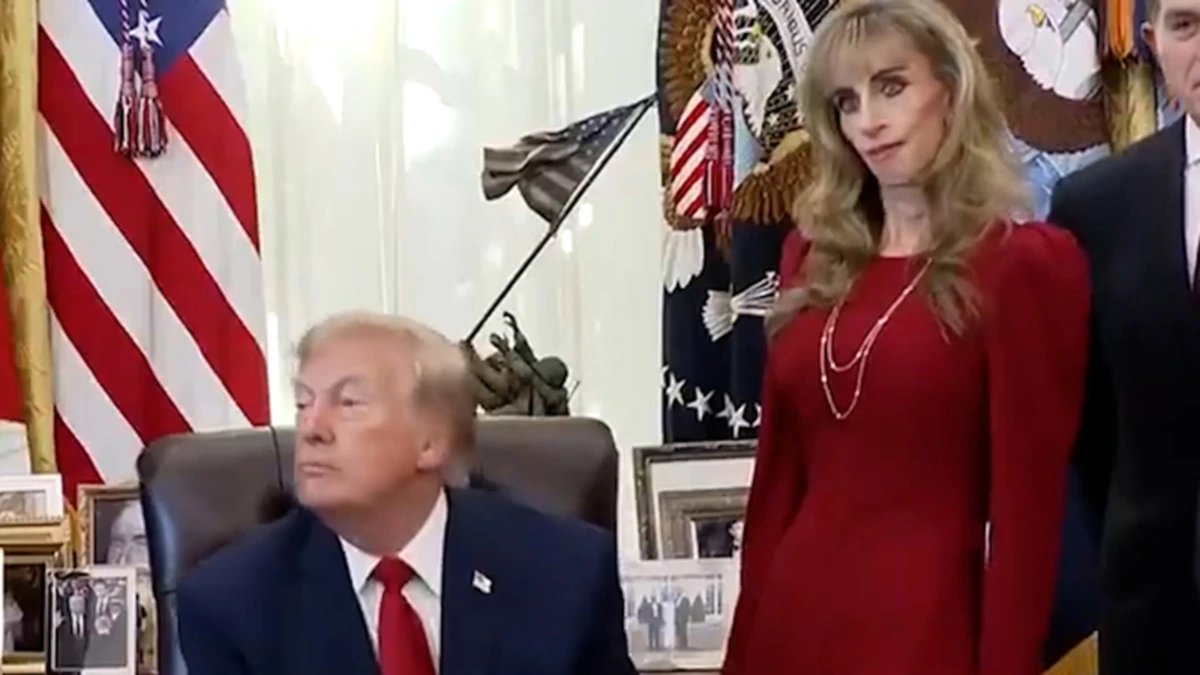 Susan Dell opnieuw viraal naast Trump: ‘Wat is er met haar gebeurd?’