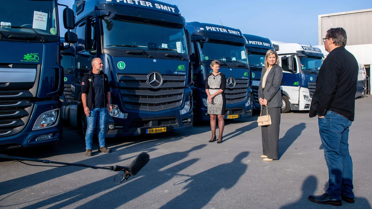 Kinderen knikkeren vader uit bestuur van transportconcern: ’Hij kan maar niet afstand nemen’