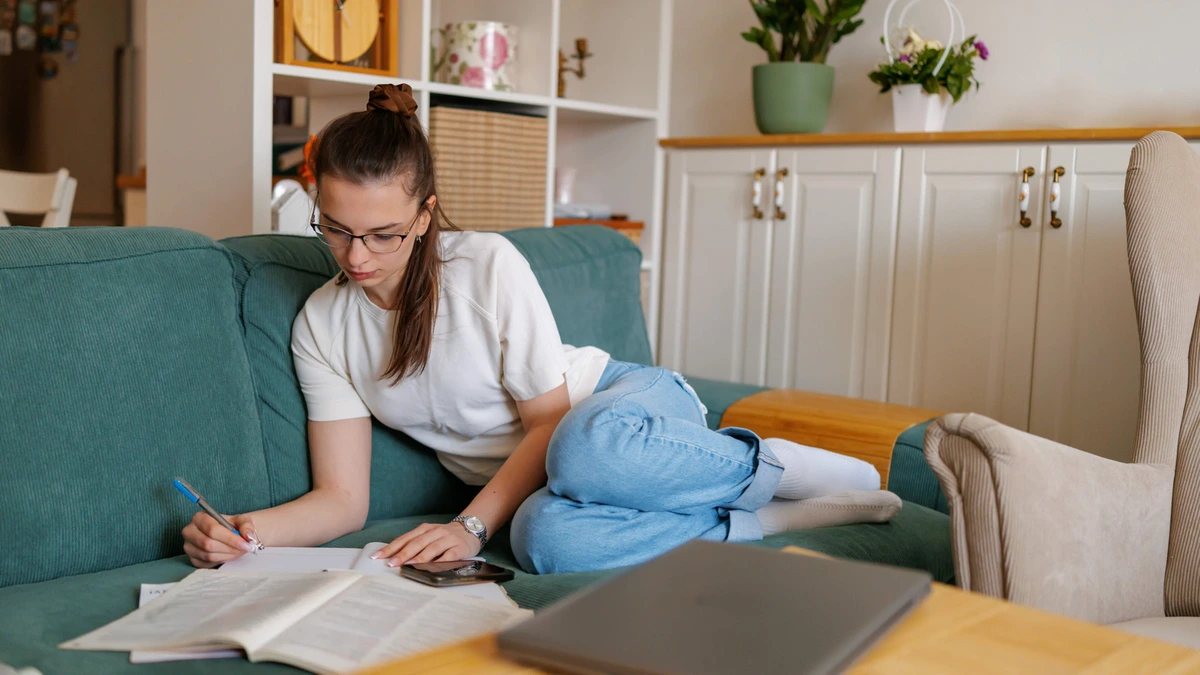 Studenten hebben financieel meer lucht, maar kamernood houdt ze bij hun ouders