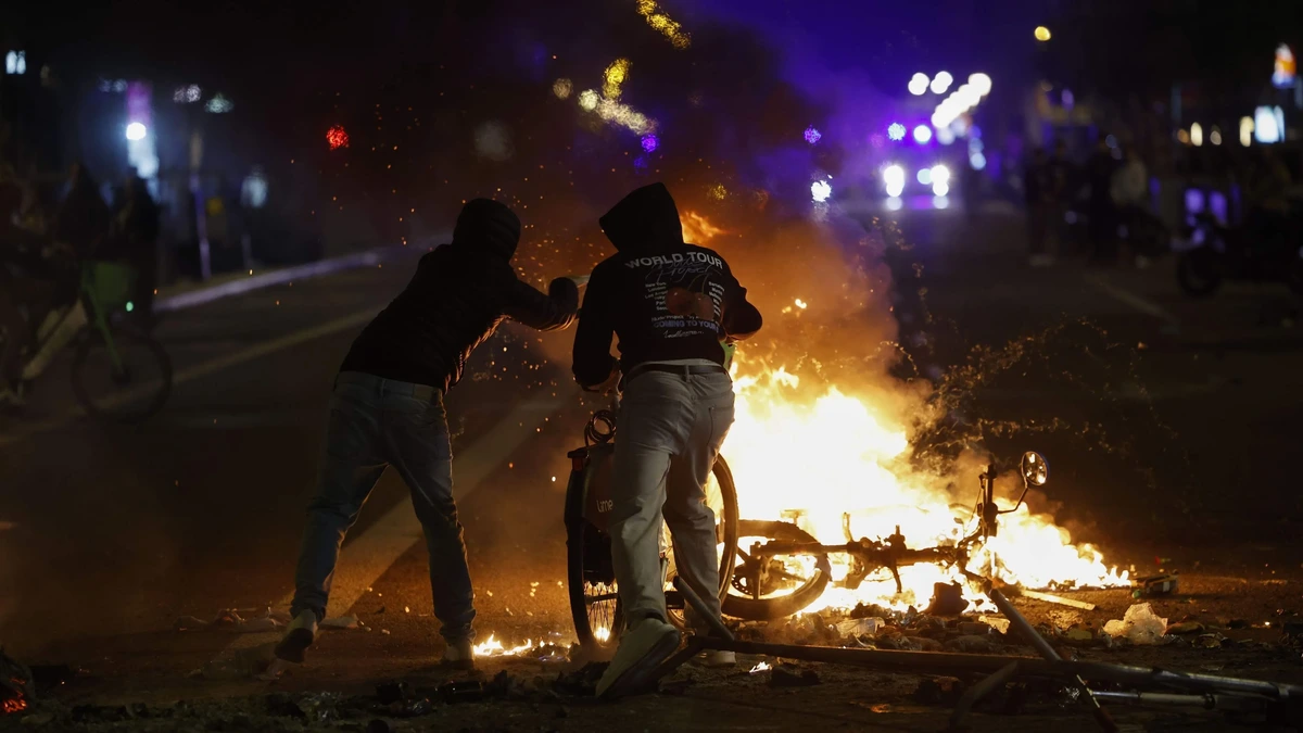 LIVE | Plunderingen en brandstichting in centrum van Barcelona