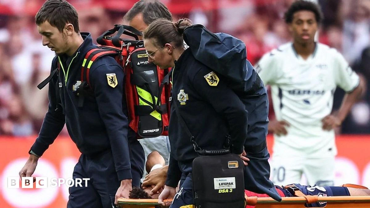 Lille considering legal action after Santos injury
