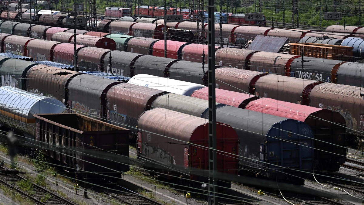 Nederlandse machinist (31) met slok op valt in slaap achter stuur van goederentrein in Duitsland: talloze vertragingen voor openbaar vervoer