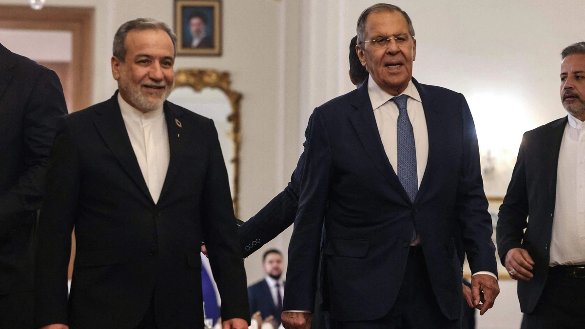 Rusland werpt zich op als ’reddingsboei’ voor regime Iran, ondanks steun voor bondgenoot