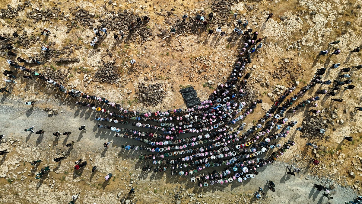 Jordanië neemt wraak, luchtaanvallen in Zuid-Syrië na aanslag op kerk in Karak: ’We zullen ze met een ijzeren vuist straffen’