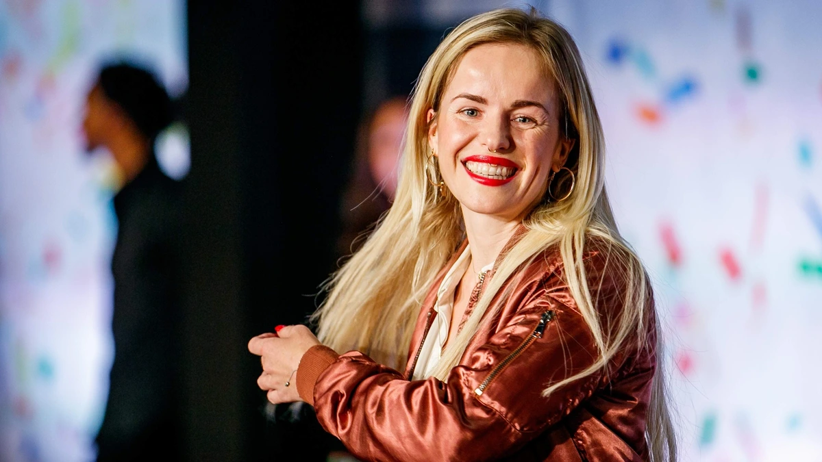 Josje Huisman repeteert voor tijdelijke K3-comeback