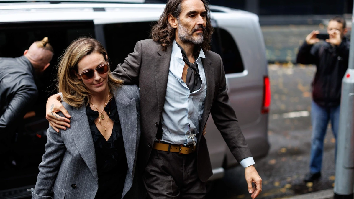 Aanklacht in zaak tegen Russell Brand afgezwakt