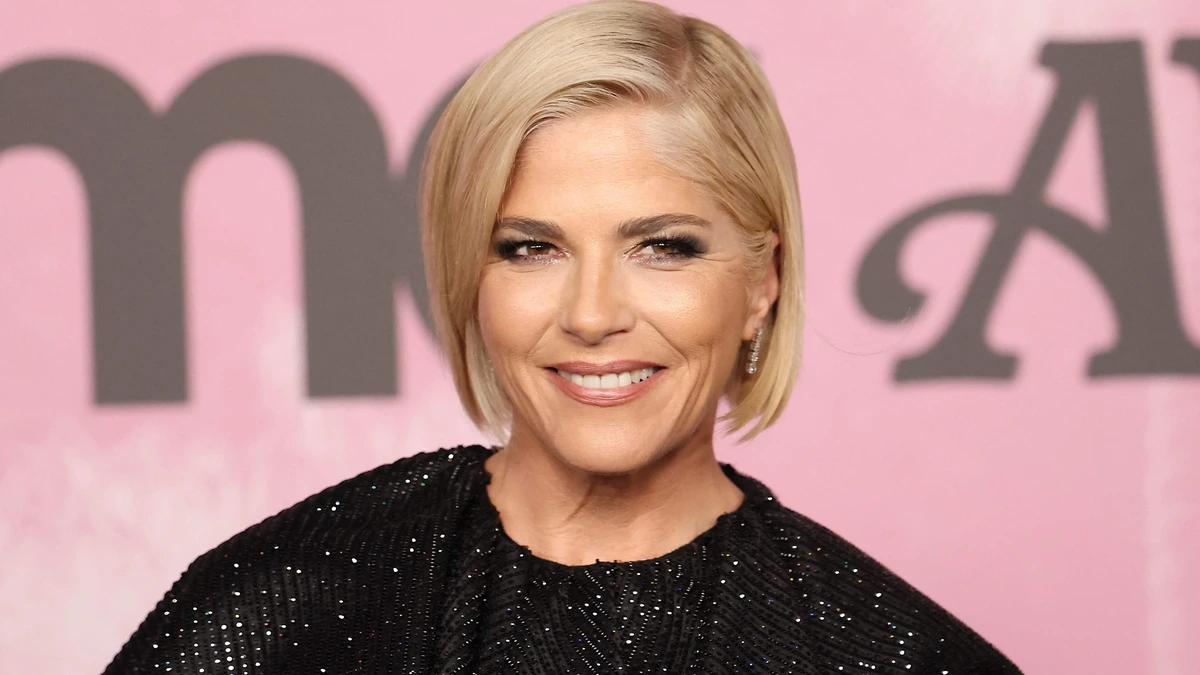 Selma Blair gebruikte op jonge leeftijd alcohol tegen MS-klachten