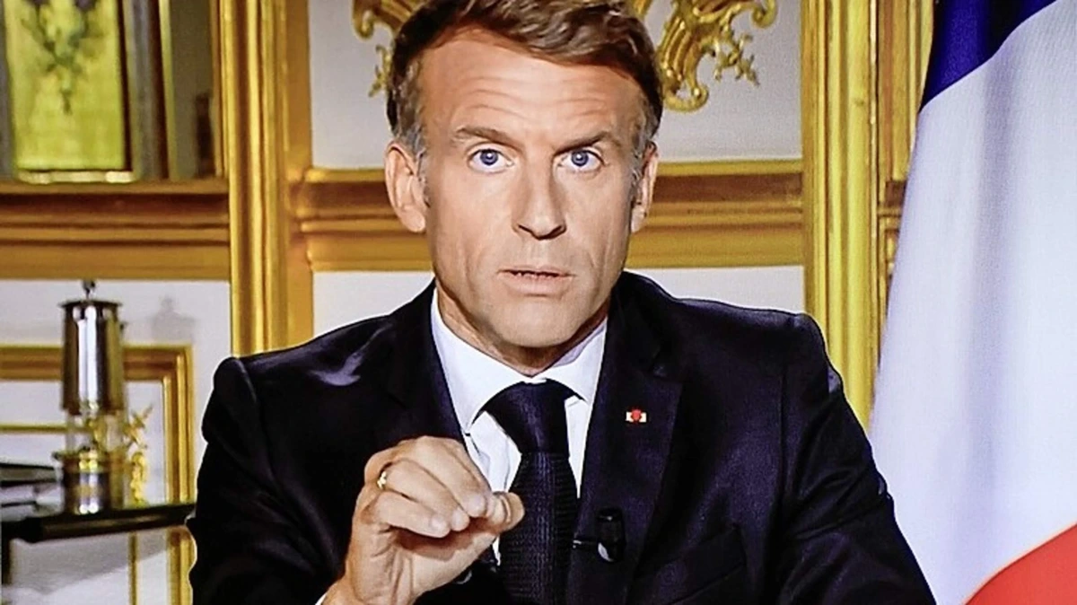 Kopzorgen voor vleugellamme Macron: crisis in Frankrijk en groeiende kritiek op zijn leiderschap