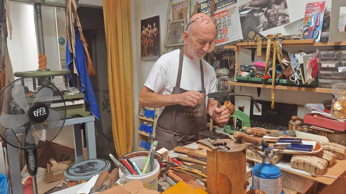 Ambachten moeten verpauperde straat in Florence redden