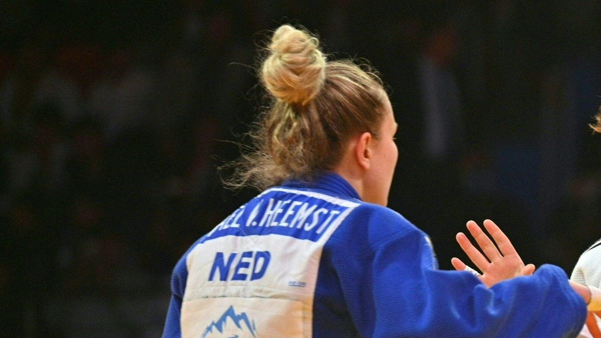 WK-debutante Yael van Heemst verliest strijd om brons, Nederland nog altijd zonder plak