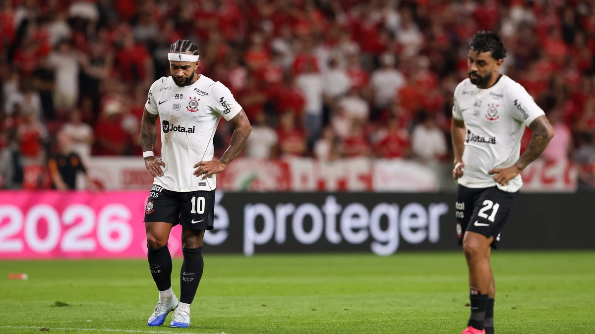 Memphis Depay verliest opnieuw met Corinthians, trainer ontslagen