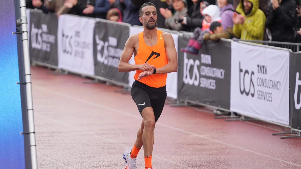 De Amsterdam Marathon is een vat vol emoties: tranen, overgeven en lopers die de schaamte voorbij zijn