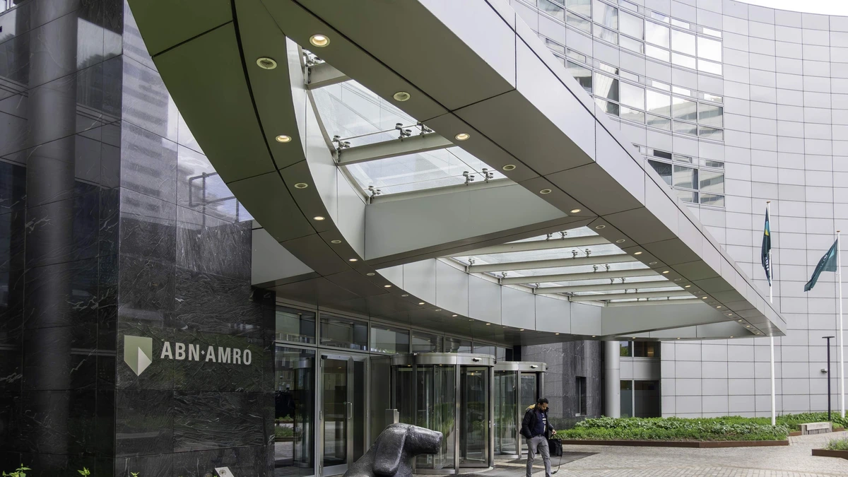 Nederlandse Staat dringt belang in ABN Amro verder terug  naar 10,5 procent