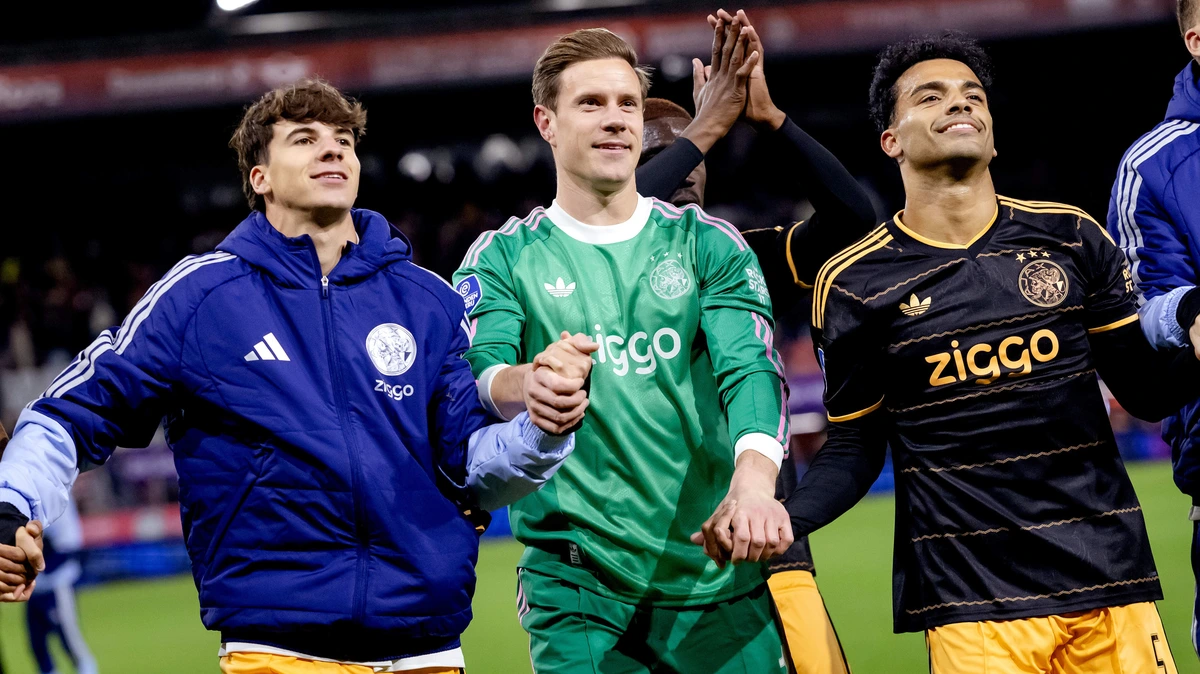Frans Hoek ziet machtig wapen in titelstrijd voor Ajax: ’Hij heeft een hele positieve invloed op de eindresultaten’