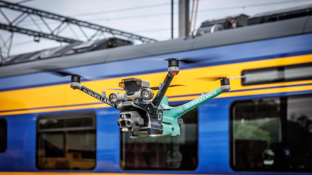 NS opent met drones jacht op graffitispuiters: ’Voor hen is het kunst, maar voor ons vandalisme’