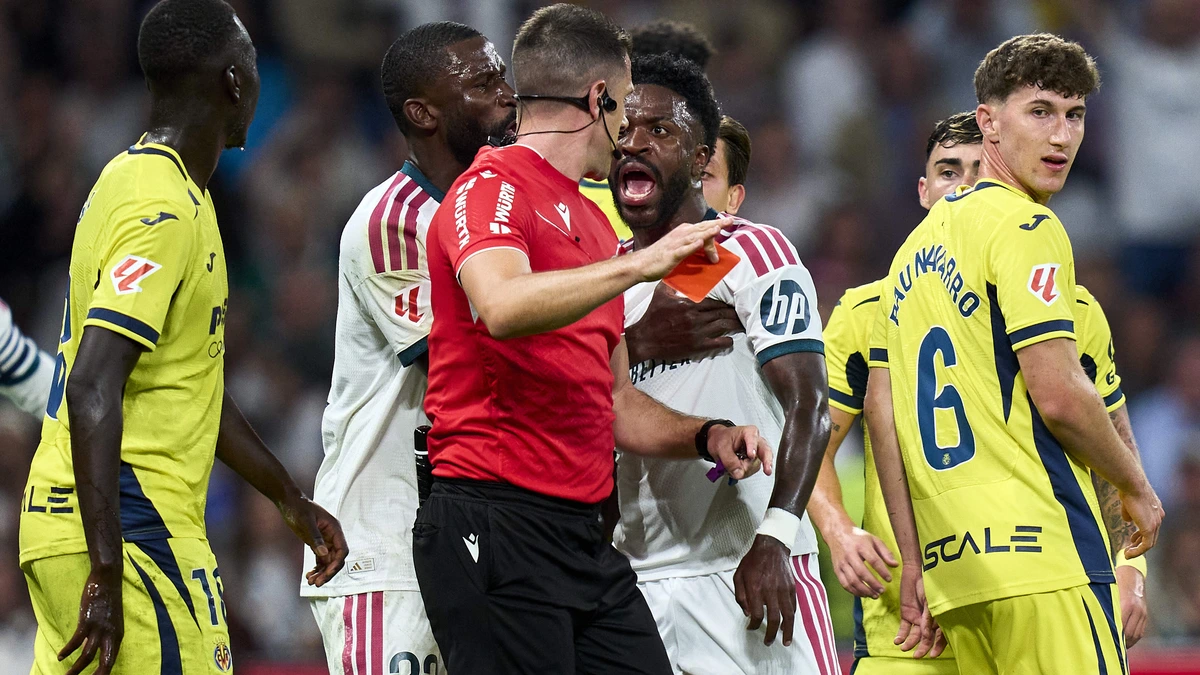 Vinícius Júnior moet flink boeten voor aan haren trekken van tegenstander en mist El Clásico