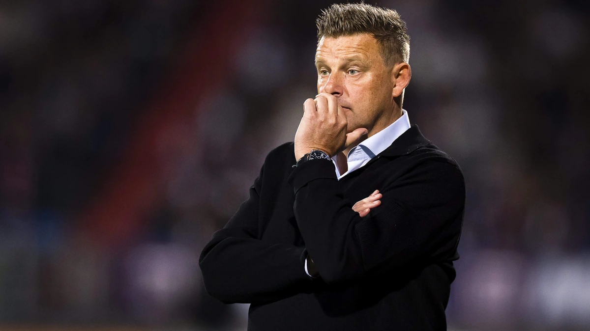 Hekkensluiter Willem II zet trainer John Stegeman op straat