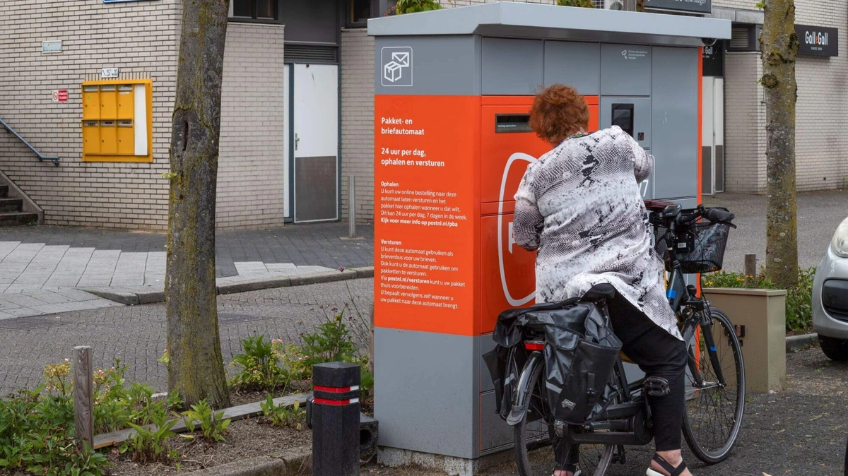 Praat mee: Vind jij het erg om straks je pakketje van PostNL van een afhaalpunt of automaat op te halen?