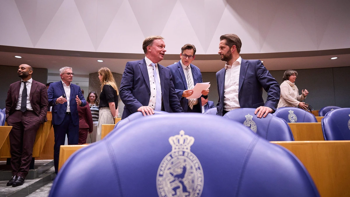 Wilders noemt het ’pervers’, Klaver gesterkt in ’progressieve strijd’: regenboogvlag splijt de Kamer